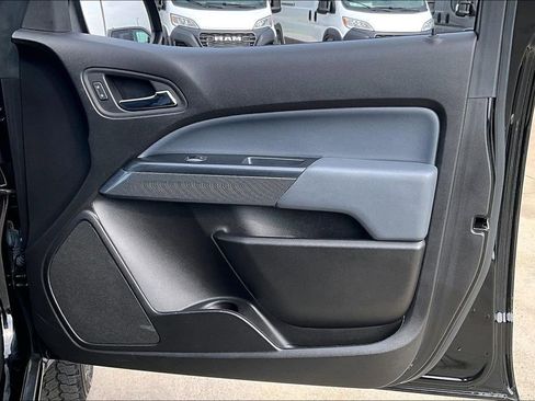 Used 2021 Chevrolet Colorado Z71 w/ Safety Package RWD image 25
