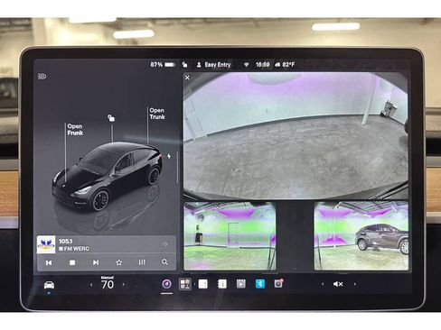 Used 2022 Tesla Model Y Performance AWD/4WD image 34