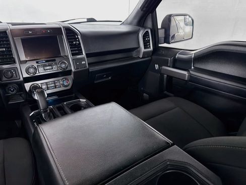 Used 2020 Ford F150 XLT w/ Equipment Group 302A Luxury AWD/4WD image 23