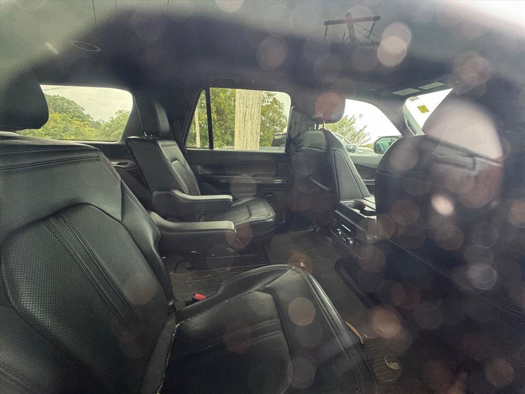 Used 2021 Ford Expedition Max Limited AWD/4WD image 3