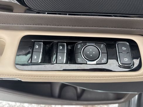 Used 2023 Lincoln Aviator Reserve w/ Equipment Group 201A image 9