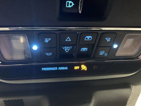 Used 2022 Ford F150 Lariat w/ Equipment Group 502A High image 35