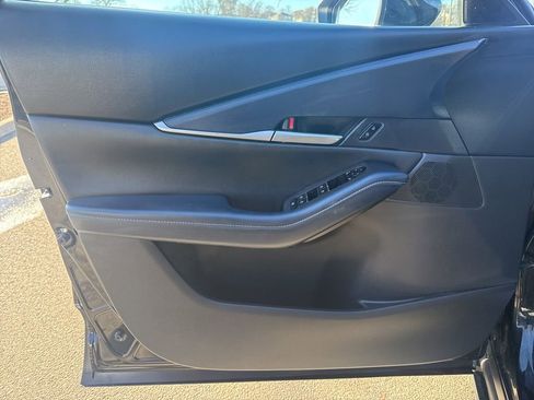 Used 2021 MAZDA CX-30 FWD 2.5 S w/ Select Package image 21