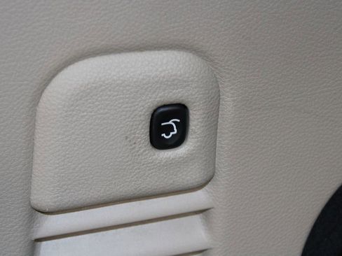 Used 2020 Jeep Grand Cherokee Limited w/ Luxury Group II image 17