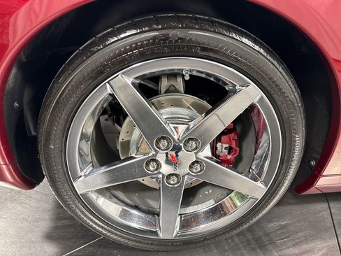 Used 2006 Chevrolet Corvette Coupe w/ Preferred Equipment Group image 12