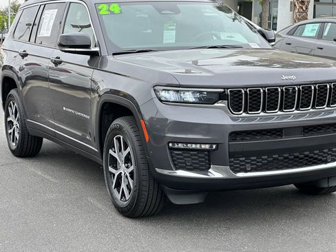 Certified 2024 Jeep Grand Cherokee L Limited w/ Luxury Tech Group II image 13