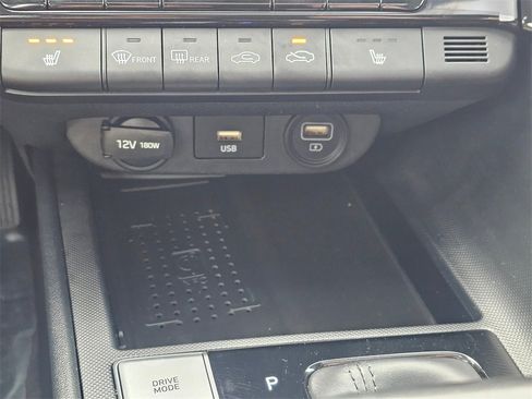 Certified 2021 Hyundai Elantra Limited w/ Cargo Package image 32