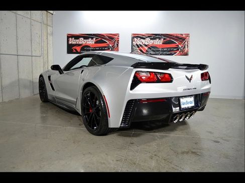 Used 2019 Chevrolet Corvette Grand Sport w/ Grand Sport Heritage Package RWD image 5