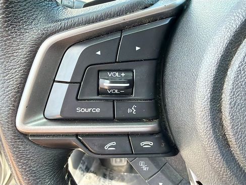 Used 2019 Subaru Outback 2.5i Premium AWD/4WD image 35
