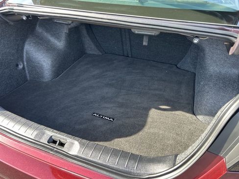 Used 2025 Nissan Altima 2.5 SV image 27