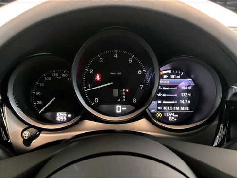 Used 2026 Porsche Macan image 21