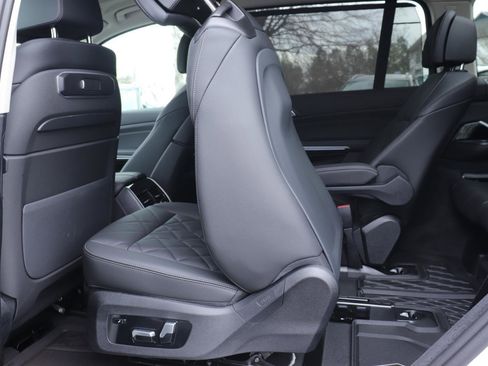 New 2026 BMW X7 xDrive40i image 14