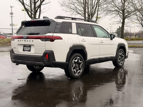 New 2026 Subaru Outback Touring image 7