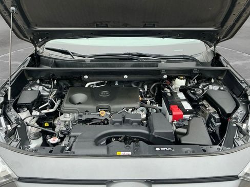 Certified 2022 Toyota RAV4 XLE w/ Convenience Package image 19