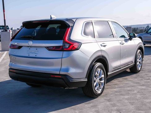 Used 2025 Honda CR-V LX image 4