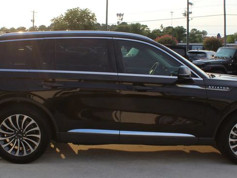Used 2020 Lincoln Aviator Reserve w/ Equipment Group 201A RWD image 6