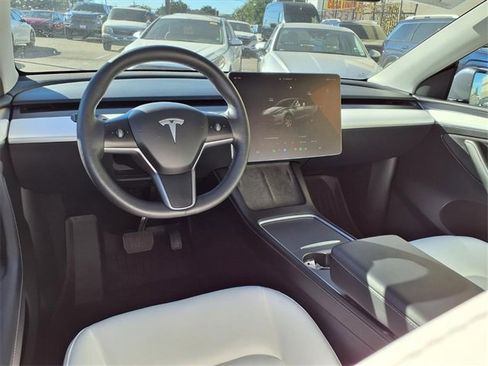 Used 2023 Tesla Model Y Long Range image 10