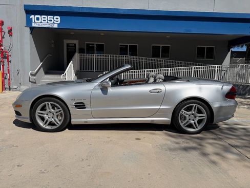 Used 2004 Mercedes-Benz SL 55 AMG image 2