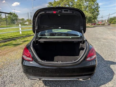 Used 2018 Mercedes-Benz C 300 4MATIC Sedan image 7