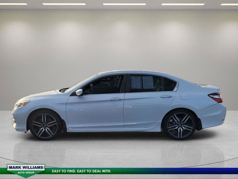 Used 2017 Honda Accord Sport image 7