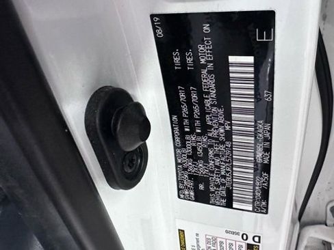 Used 2020 Toyota 4Runner SR5 Premium w/ Moonroof Package image 34