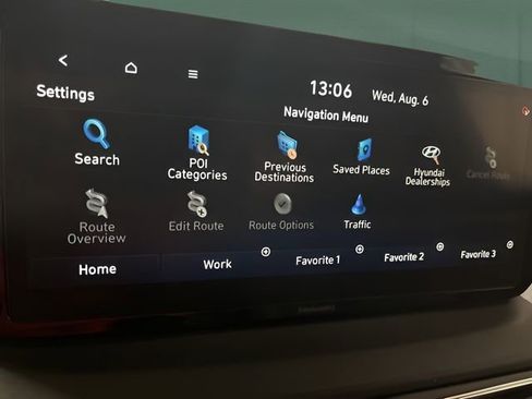 Used 2023 Hyundai Santa Fe SEL image 21