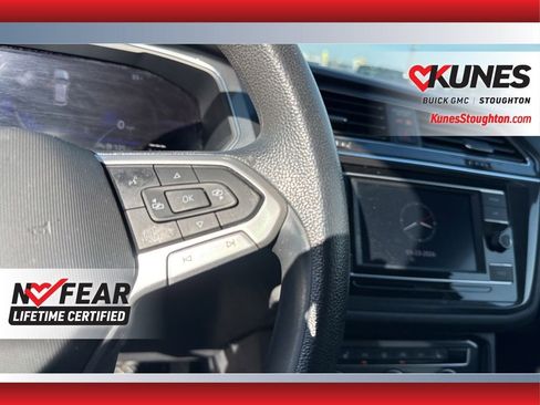 Used 2022 Volkswagen Tiguan S image 28