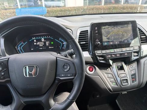 Used 2024 Honda Odyssey EX-L image 13