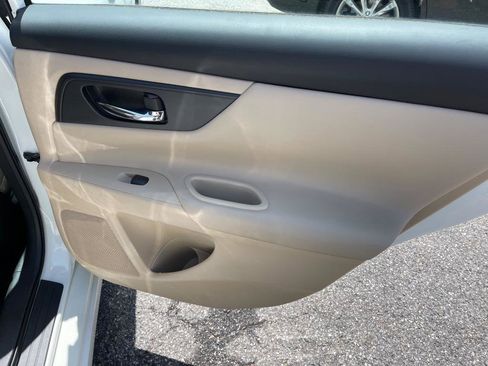 Used 2016 Nissan Altima 2.5 S w/ Power Driver Seat Package image 32