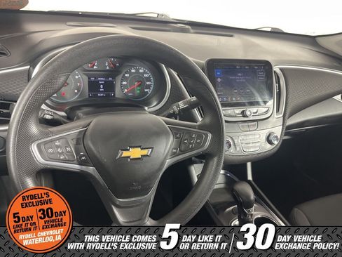Certified 2023 Chevrolet Malibu LT image 30