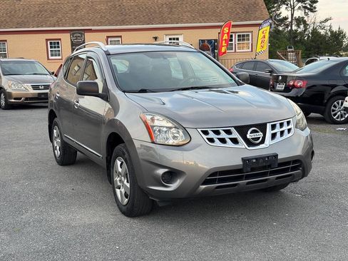 Used 2015 Nissan Rogue S w/ Convenience Package AWD/4WD image 1
