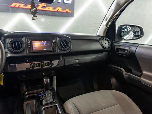 Used 2019 Toyota Tacoma SR w/ SR Convenience Package RWD image 29