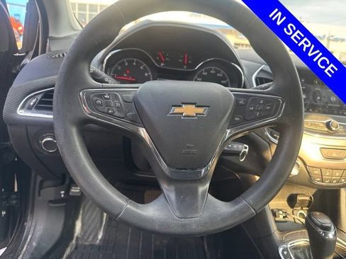 Used 2019 Chevrolet Cruze LT FWD image 6