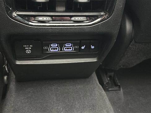 Used 2023 Jeep Grand Cherokee Trailhawk w/ Advanced Protech Group II AWD/4WD image 13