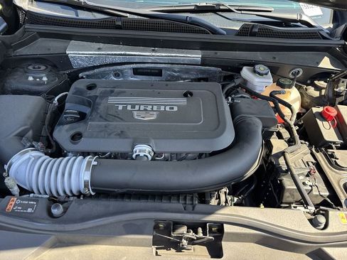 Used 2024 Cadillac XT4 Premium Luxury FWD image 59