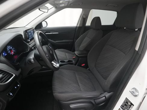 Used 2021 Kia Seltos LX AWD/4WD image 7