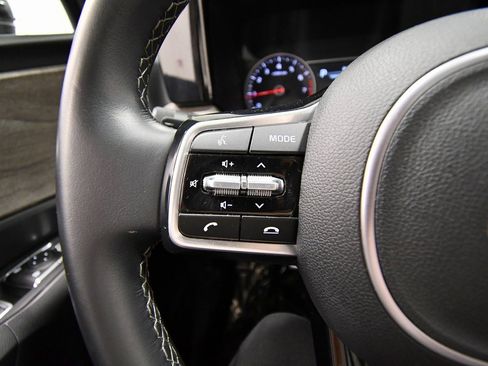 Certified 2023 Kia Sorento S w/ Panoramic Sunroof Package image 21