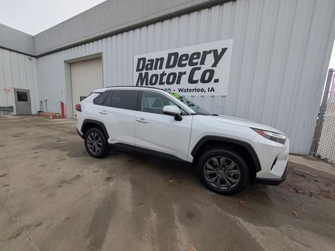 Used 2023 Toyota RAV4 Limited image 36