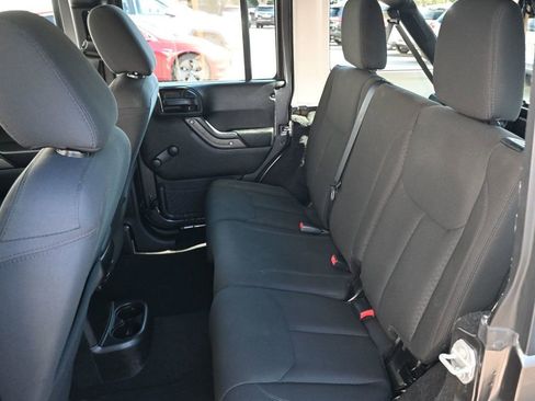 Used 2016 Jeep Wrangler Unlimited Sport w/ Connectivity Group AWD/4WD image 13