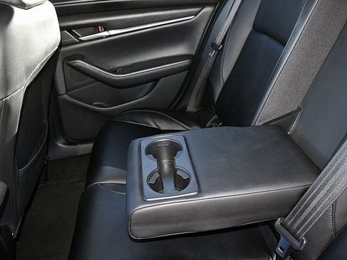 Used 2021 MAZDA MAZDA3 s image 28