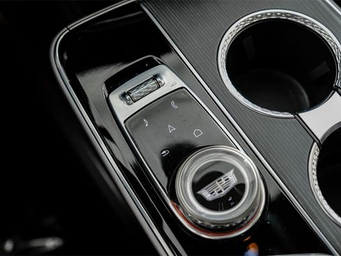 Used 2024 Cadillac Lyriq Luxury image 27