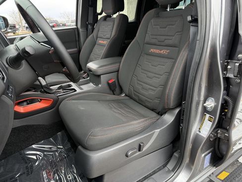 Used 2024 Nissan Frontier PRO-4X w/ Technology Package image 19