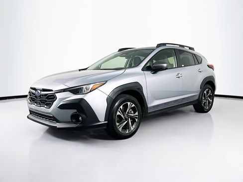 Used 2025 Subaru Crosstrek 2.0i Premium AWD/4WD image 3