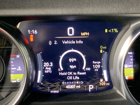 Used 2021 Jeep Wrangler Unlimited Sahara AWD/4WD image 24