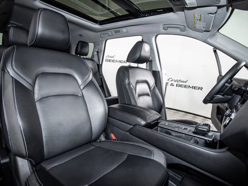 Used 2023 Nissan Pathfinder SL w/ SL Premium Package FWD image 20