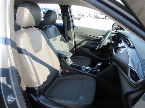 Used 2021 Buick Encore GX Select FWD image 19