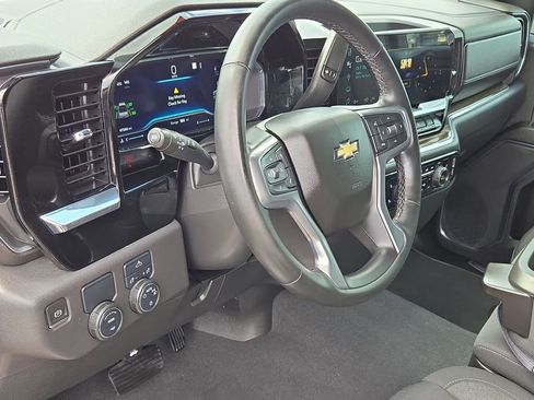 Certified 2023 Chevrolet Silverado 1500 LT image 9