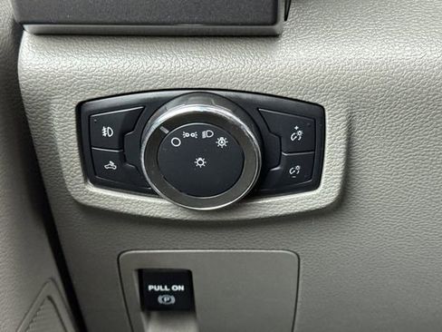 Used 2020 Ford F150 XLT image 41