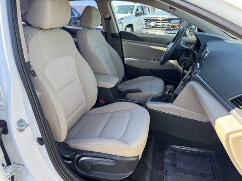 Used 2018 Hyundai Elantra SEL image 35