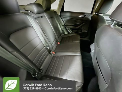 Used 2021 Volkswagen Jetta SE FWD image 26